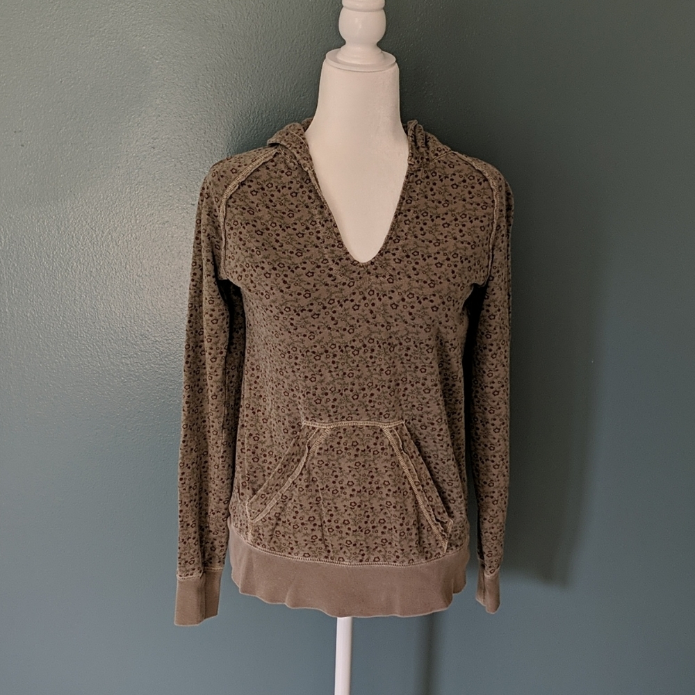 Removal 10/01/21 Natural Reflections U neck hoodie